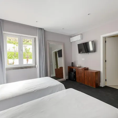 Avenuehillhotel Hotell *