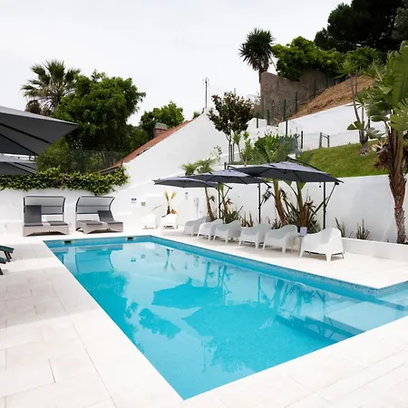 Avenuehillhotel Hotel